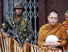 T­a­y­l­a­n­d­­d­a­ ­s­ı­k­ı­y­ö­n­e­t­i­m­ ­i­l­a­n­ ­e­d­i­l­d­i­ ­-­ ­D­ü­n­y­a­ ­H­a­b­e­r­l­e­r­i­